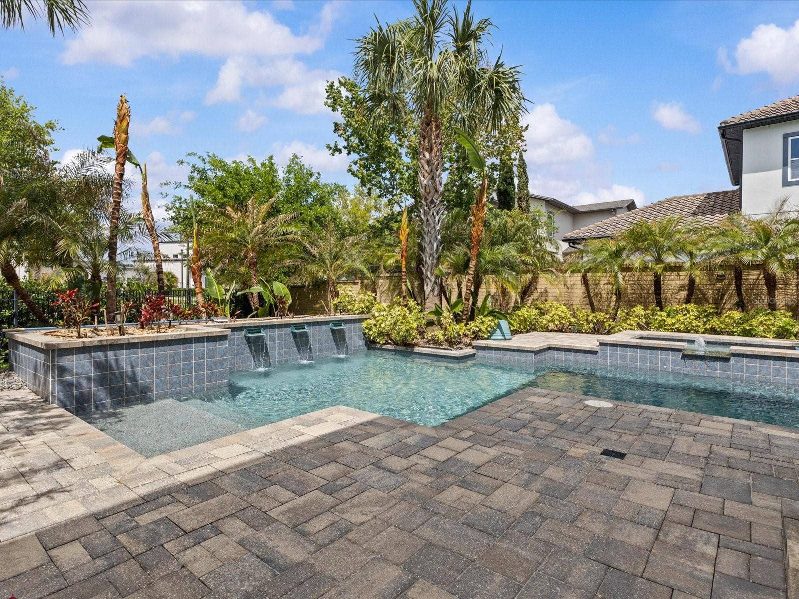 8153 BELLOW STREET, Orlando, FL 32827 8153 BELLOW STREET, Orlando, FL 32827