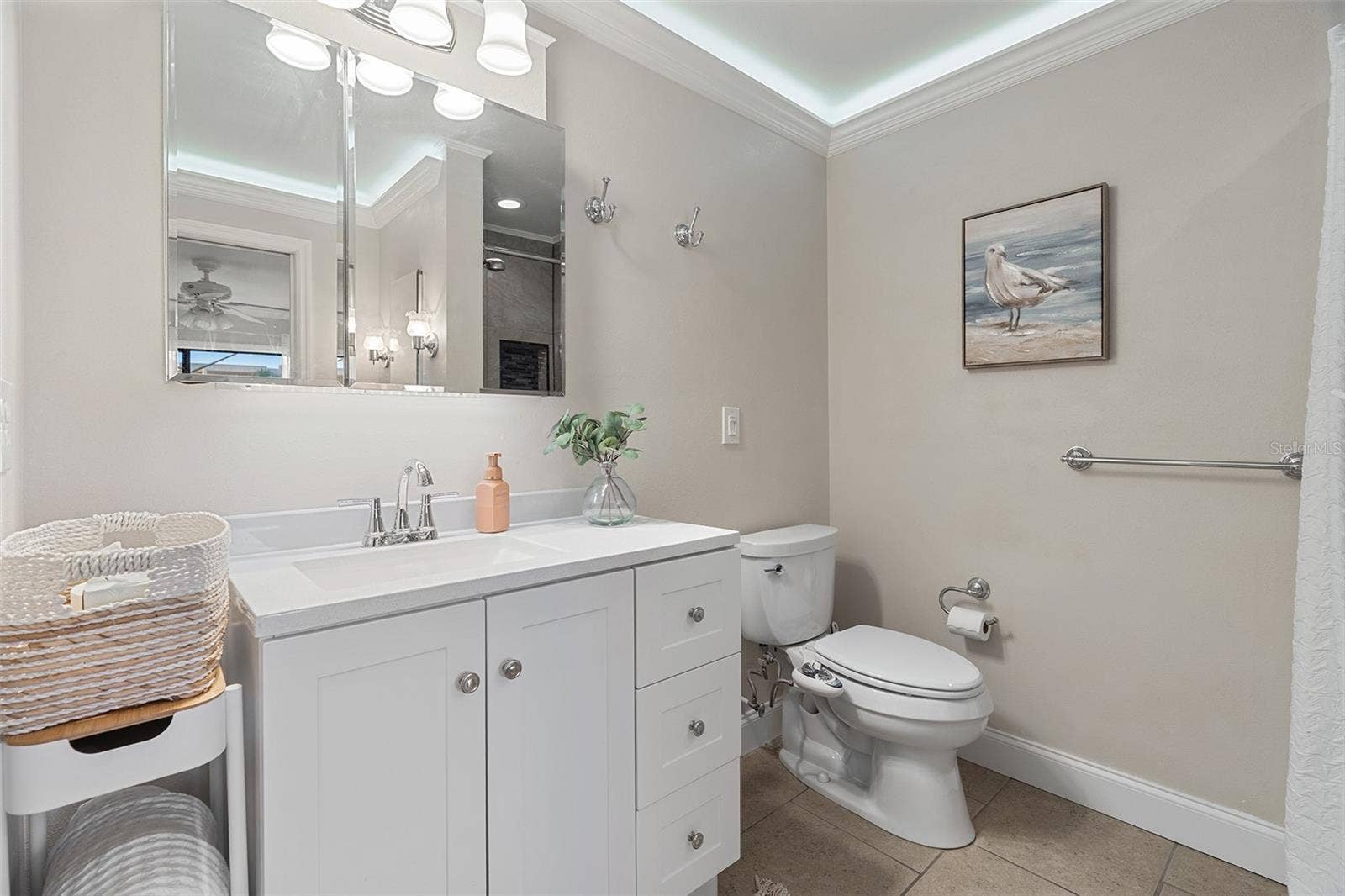 New vanity sink cabinet