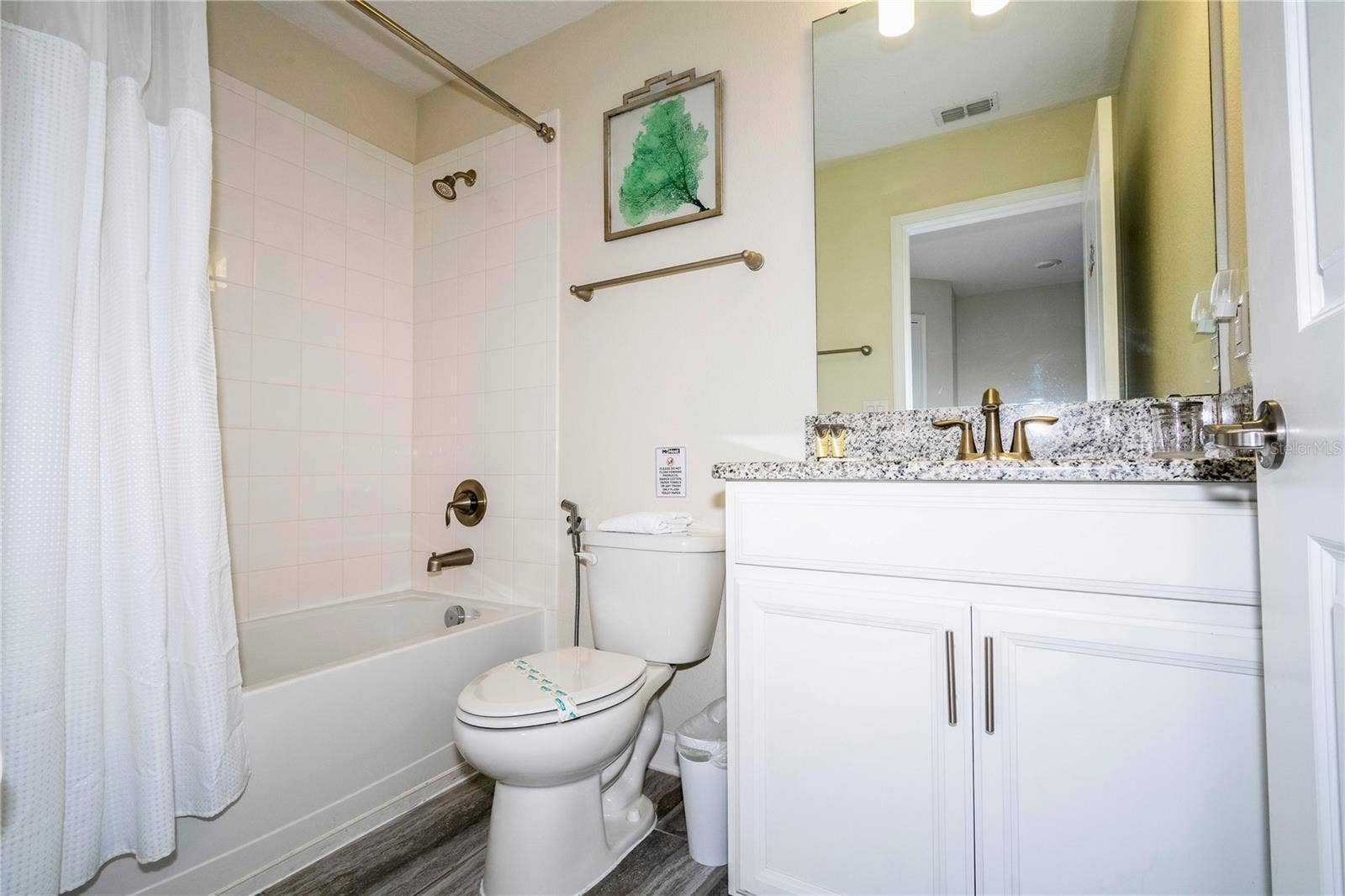 1646 MOON VALLEY DRIVE, Davenport, FL 33896 1646 MOON VALLEY DRIVE, Davenport, FL 33896