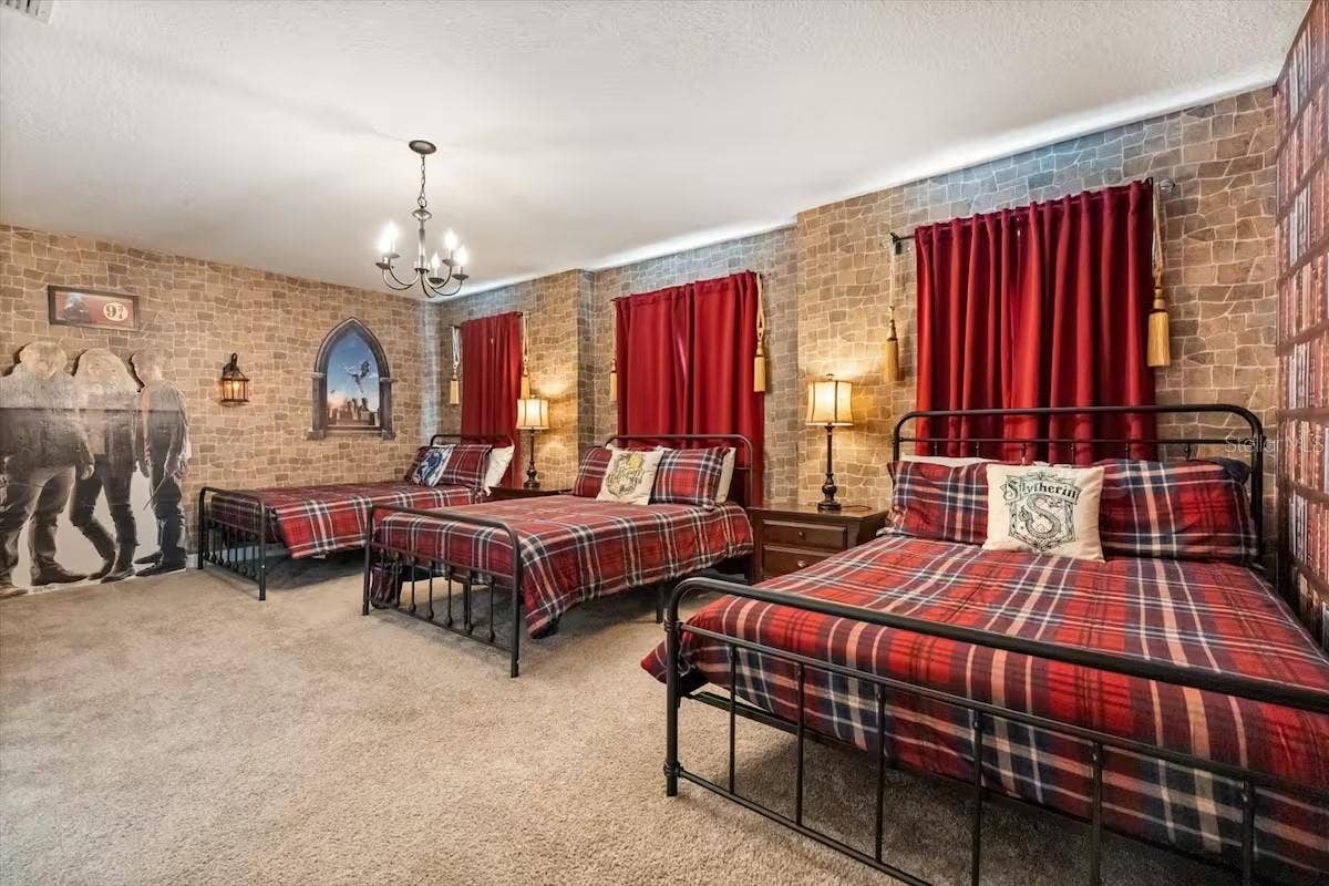 8882 CABOT CLIFFS DRIVE, Davenport, FL 33896 8882 CABOT CLIFFS DRIVE, Davenport, FL 33896
