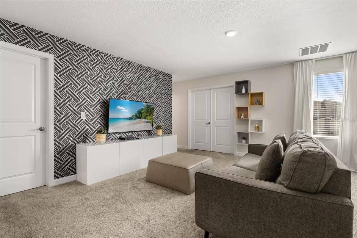 8882 CABOT CLIFFS DRIVE, Davenport, FL 33896 8882 CABOT CLIFFS DRIVE, Davenport, FL 33896