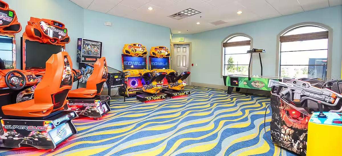 8882 CABOT CLIFFS DRIVE, Davenport, FL 33896 8882 CABOT CLIFFS DRIVE, Davenport, FL 33896