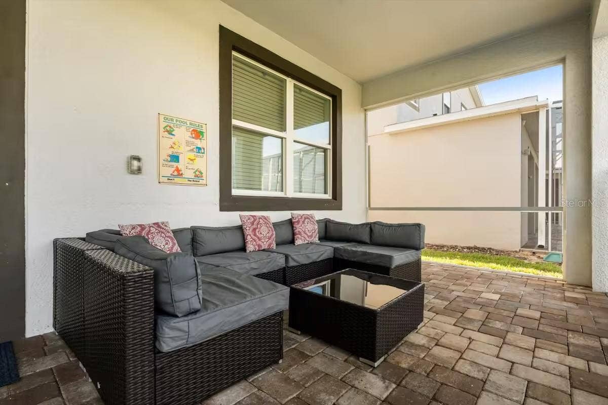 8882 CABOT CLIFFS DRIVE, Davenport, FL 33896 8882 CABOT CLIFFS DRIVE, Davenport, FL 33896
