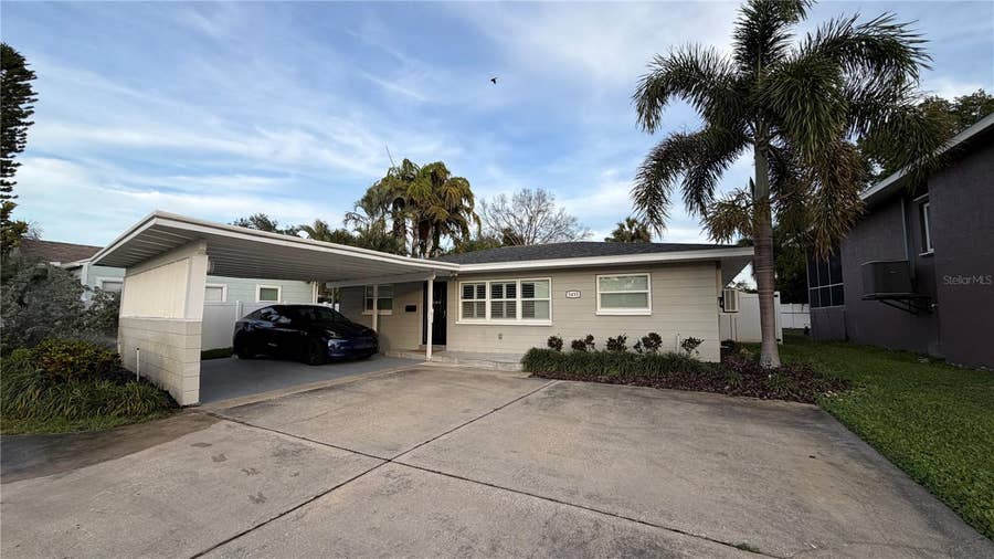 Property photo for 3435 OVERLOOK DRIVE NE, St Petersburg, FL