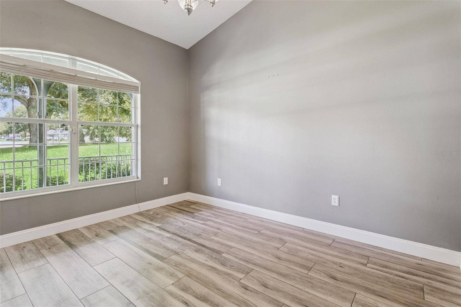 31038 FAIRVISTA DRIVE, Tavares, FL 32778 31038 FAIRVISTA DRIVE, Tavares, FL 32778
