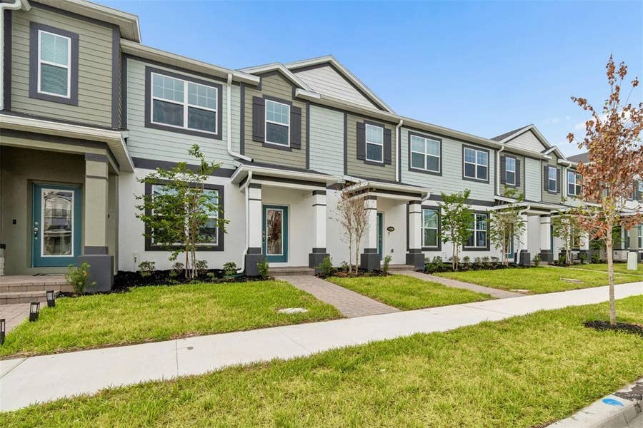 Property photo for 1402 MOUNT ROYAL DRIVE, St Cloud, FL