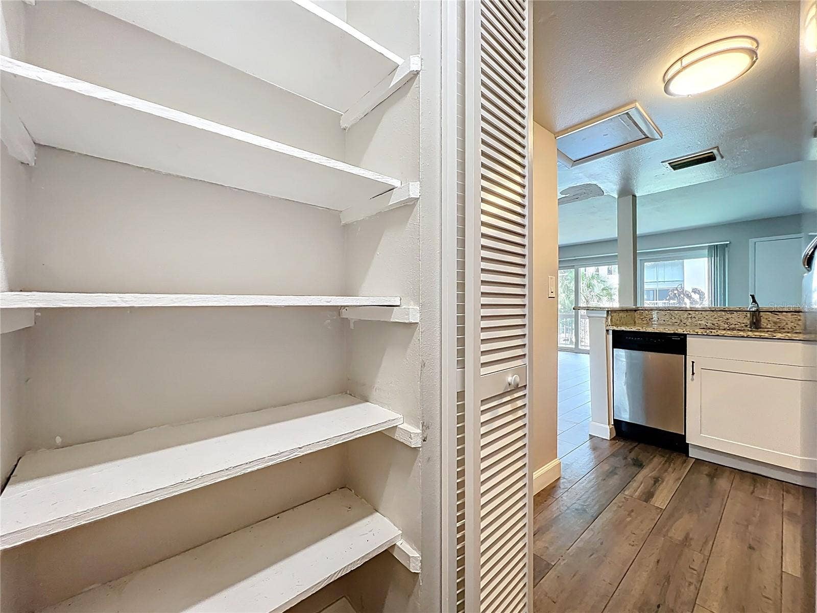 590 ORANGE DRIVE, #136, Altamonte Springs, FL 32701 Kitchen Pantry