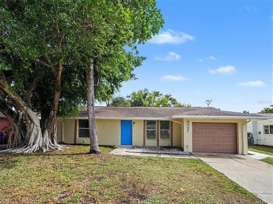 Property photo for 4037 MAVERICK AVENUE, Sarasota, FL