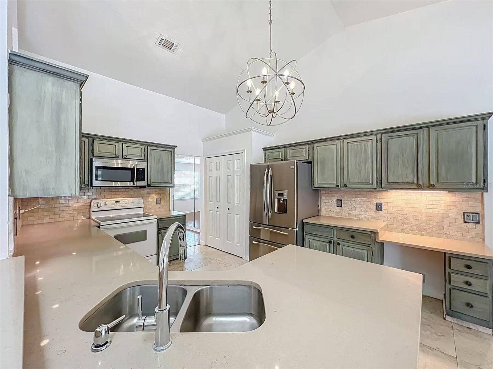 9144 GALLEON COURT, Orlando, FL 32819 9144 GALLEON COURT, Orlando, FL 32819