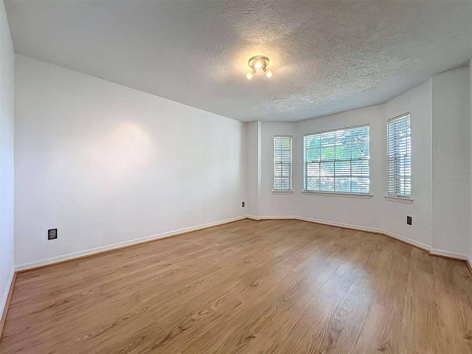 9144 GALLEON COURT, Orlando, FL 32819 9144 GALLEON COURT, Orlando, FL 32819