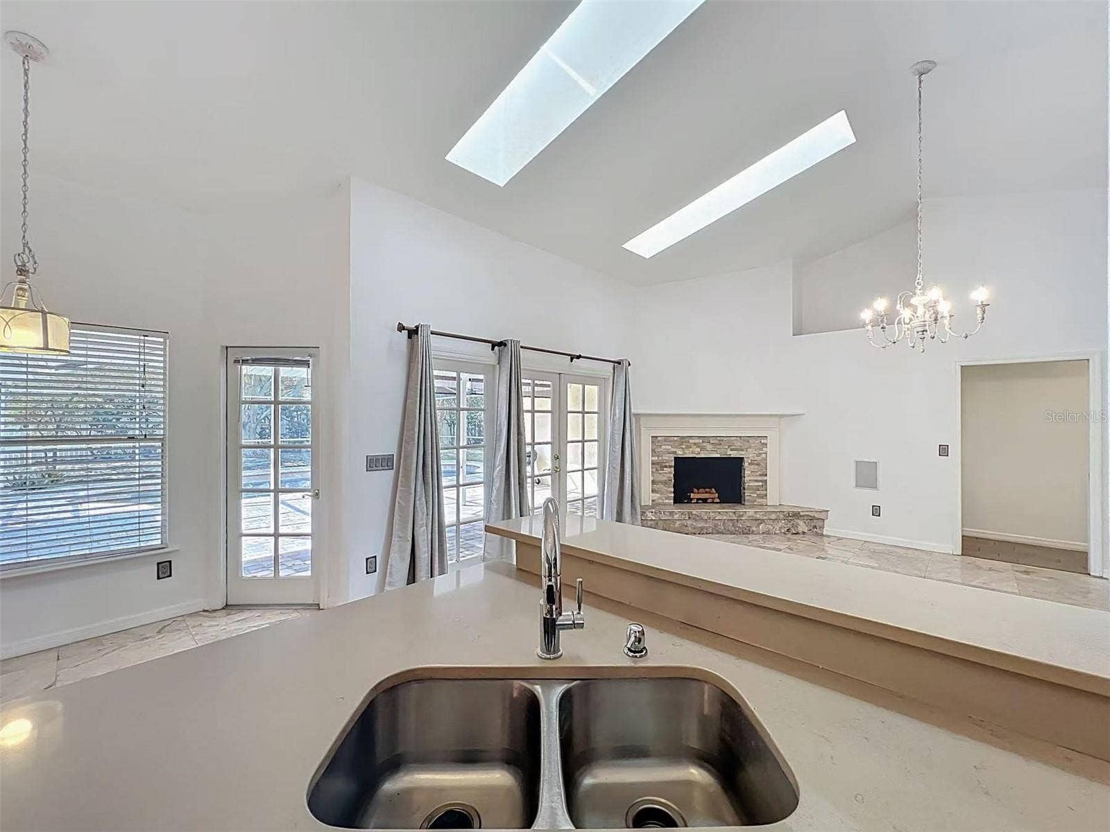 9144 GALLEON COURT, Orlando, FL 32819 9144 GALLEON COURT, Orlando, FL 32819