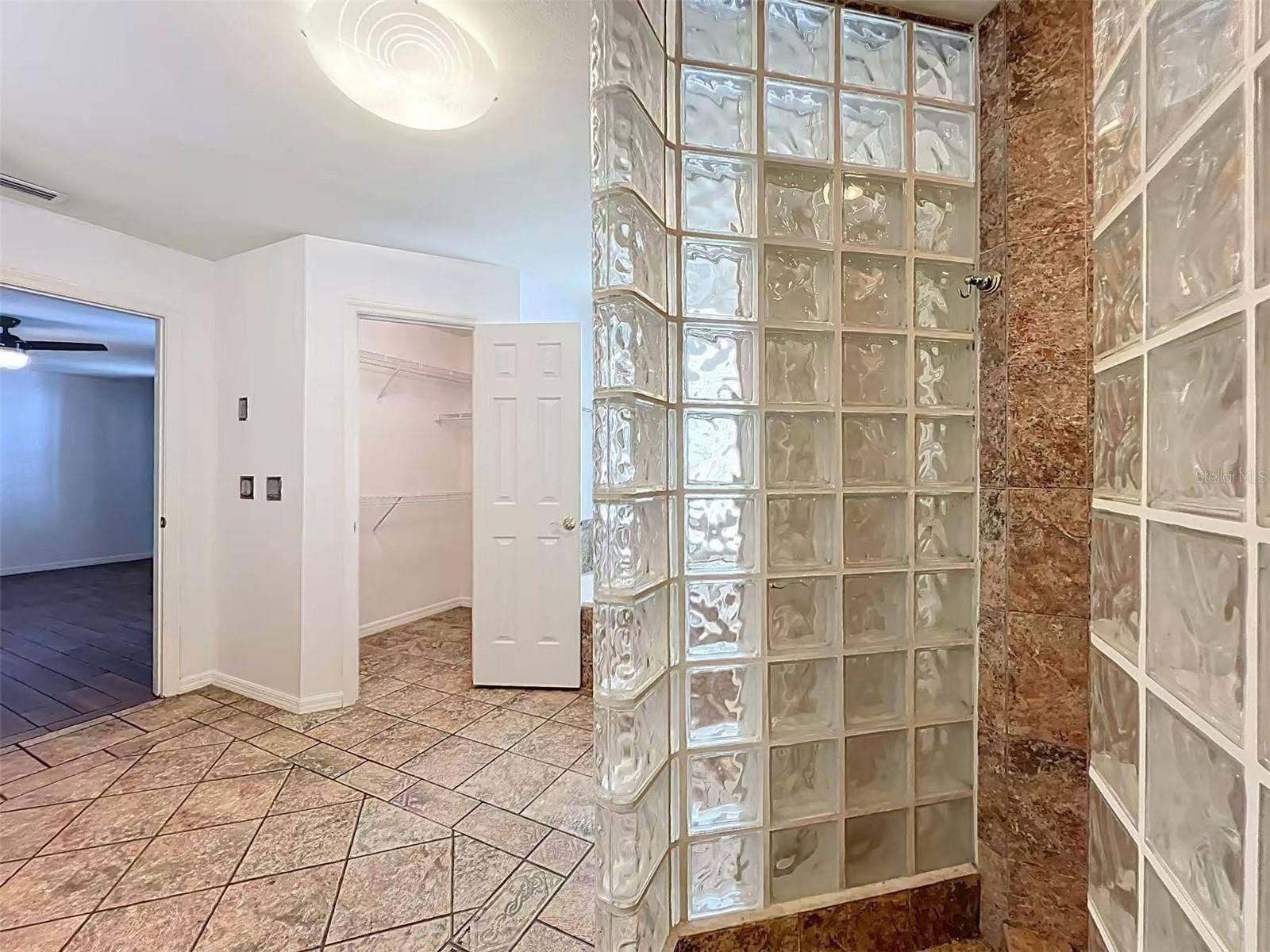 9144 GALLEON COURT, Orlando, FL 32819 9144 GALLEON COURT, Orlando, FL 32819