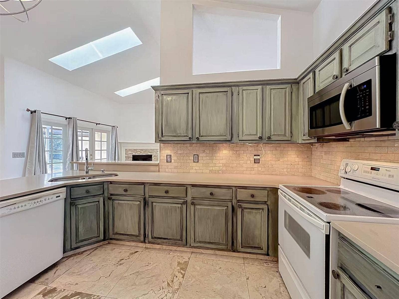 9144 GALLEON COURT, Orlando, FL 32819 9144 GALLEON COURT, Orlando, FL 32819