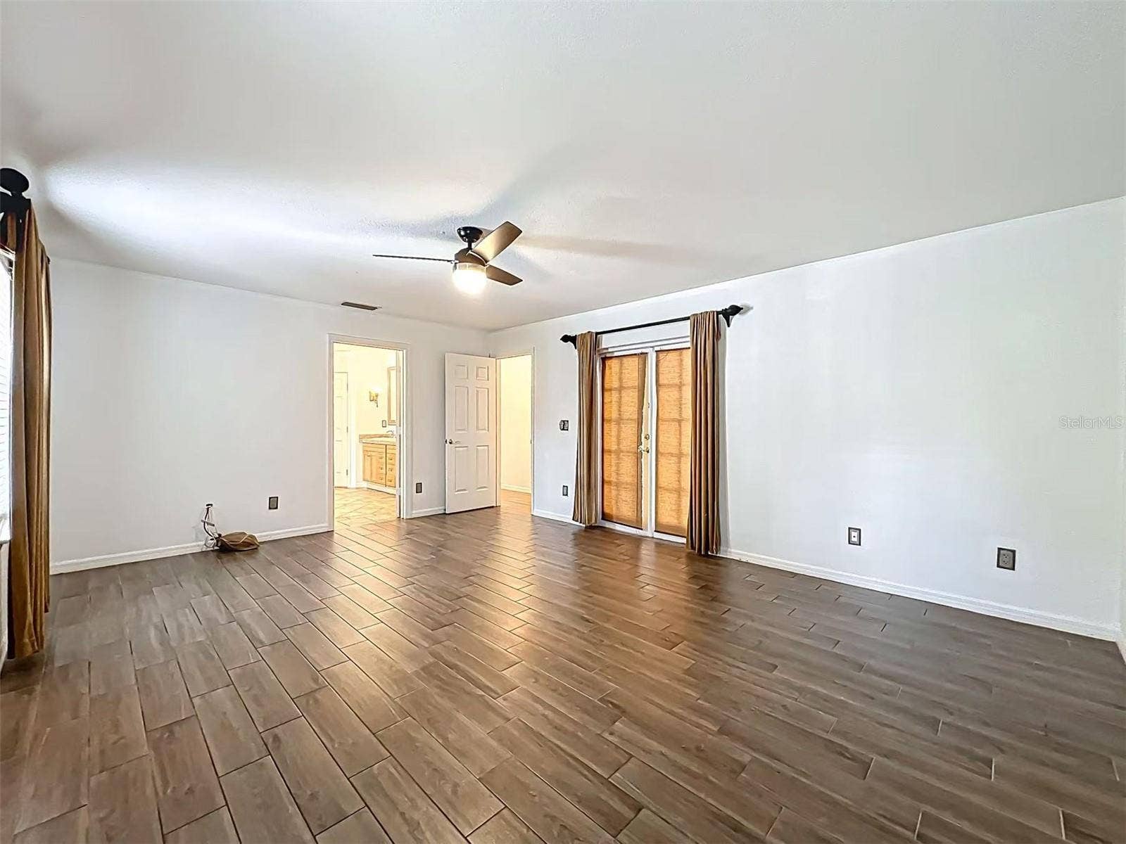 9144 GALLEON COURT, Orlando, FL 32819 9144 GALLEON COURT, Orlando, FL 32819