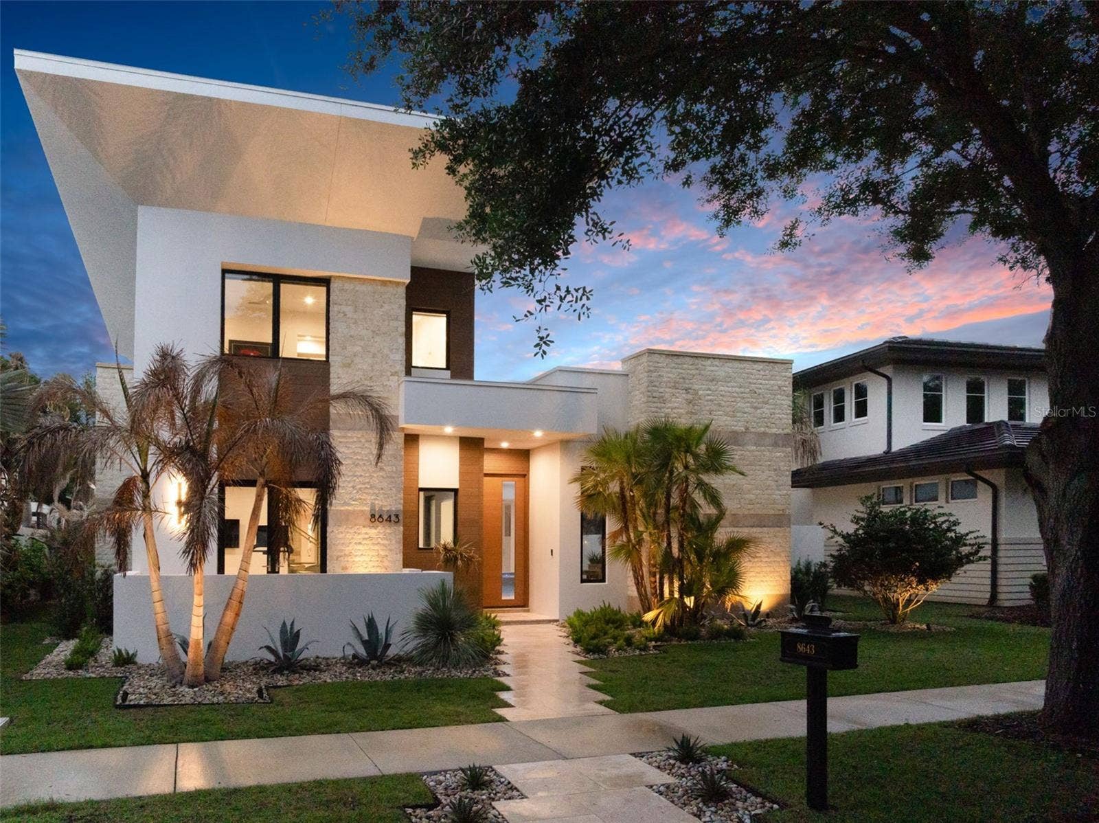 8643 FARTHINGTON WAY, Orlando, FL 32827 Front at Dusk