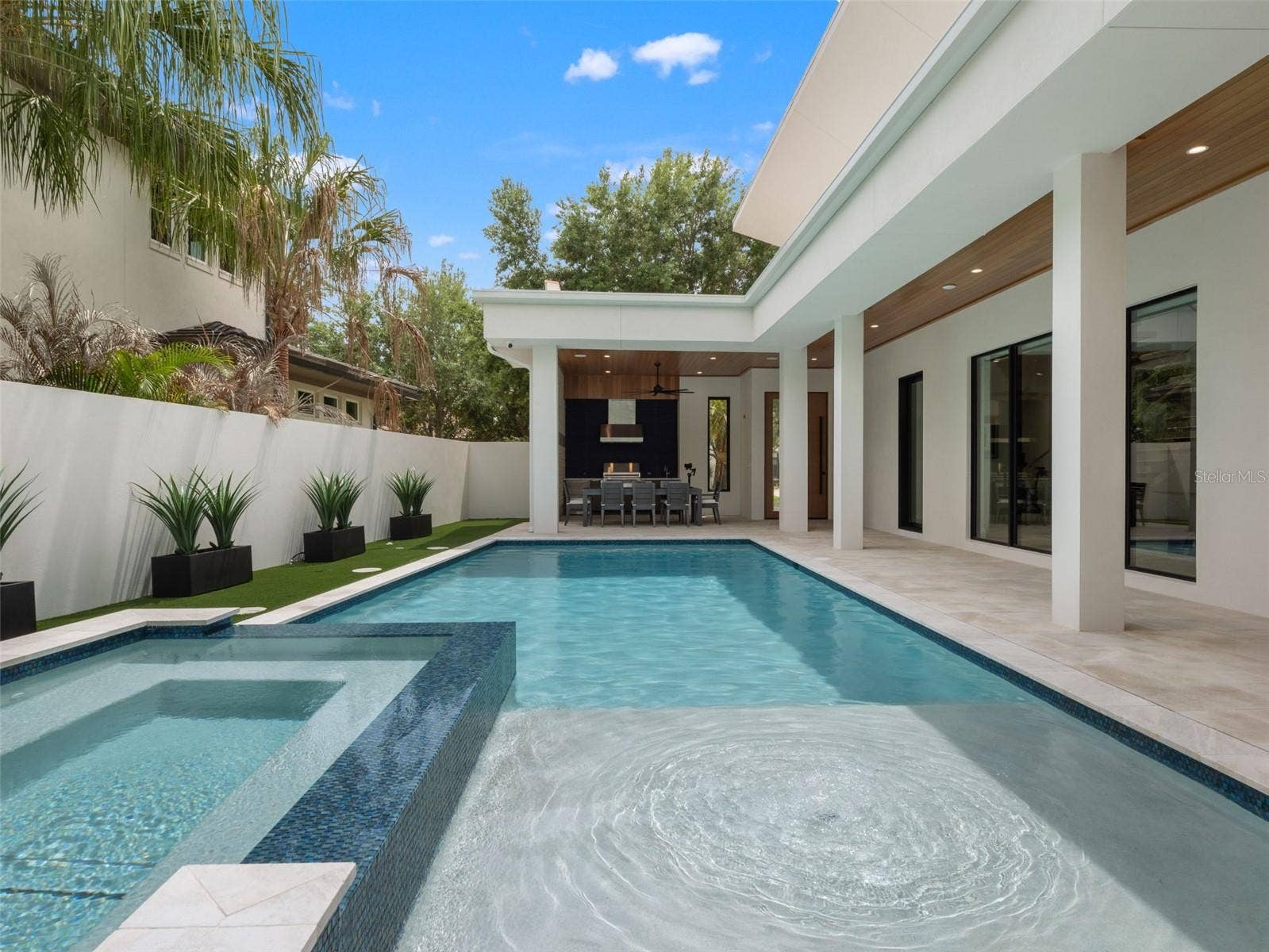 8643 FARTHINGTON WAY, Orlando, FL 32827 Heated & Salt Pool & Spa