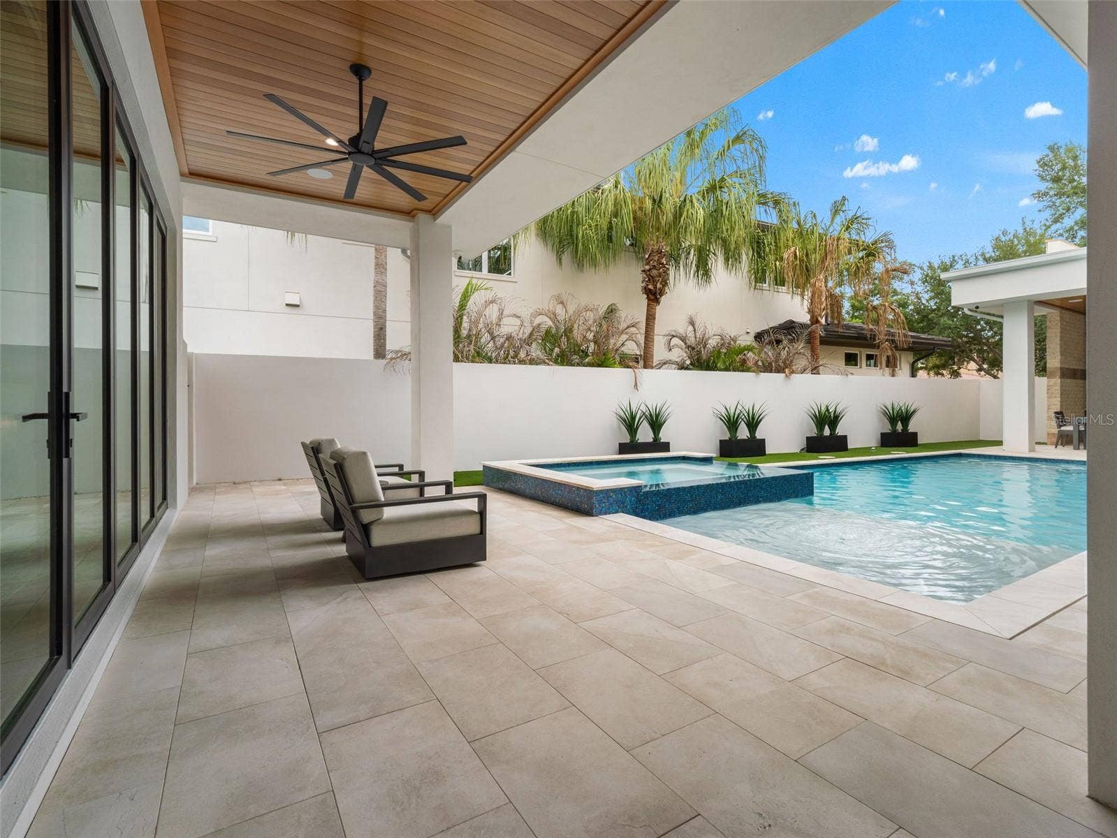 8643 FARTHINGTON WAY, Orlando, FL 32827 Primary Suite Private Covered Lanai