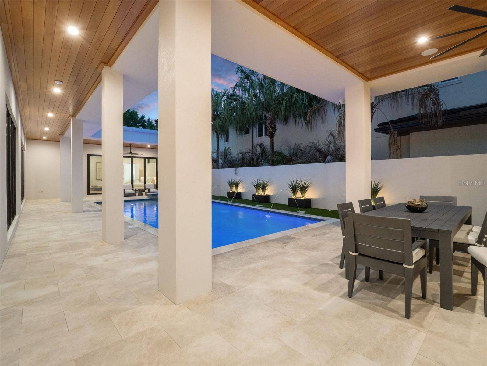 8643 FARTHINGTON WAY, Orlando, FL 32827 Pool & Spa at Dusk