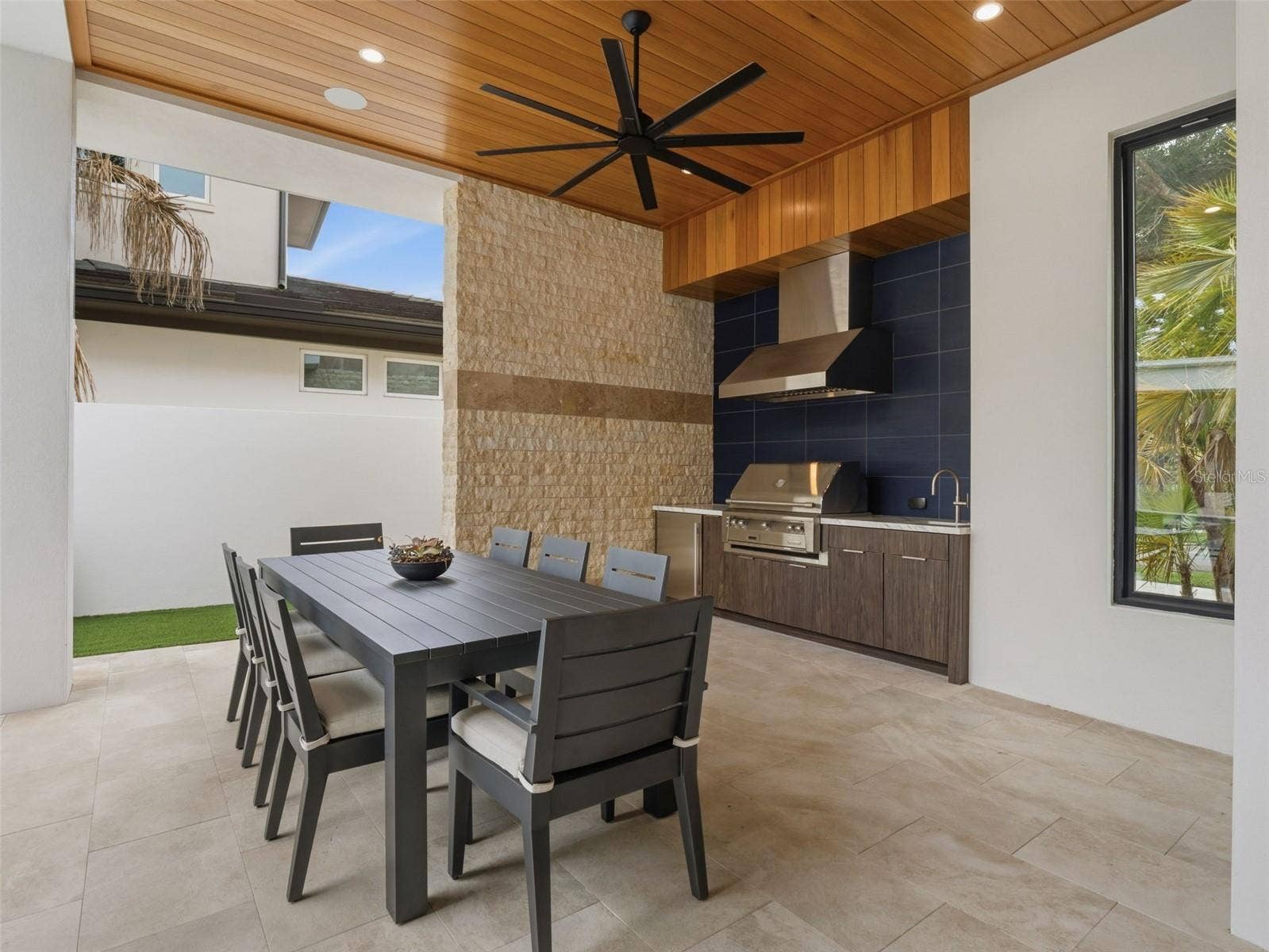 8643 FARTHINGTON WAY, Orlando, FL 32827 Summer Kitchen