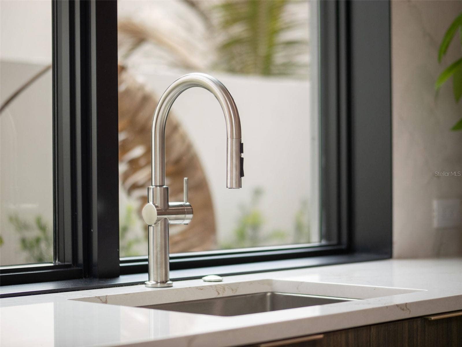 8643 FARTHINGTON WAY, Orlando, FL 32827 Faucet