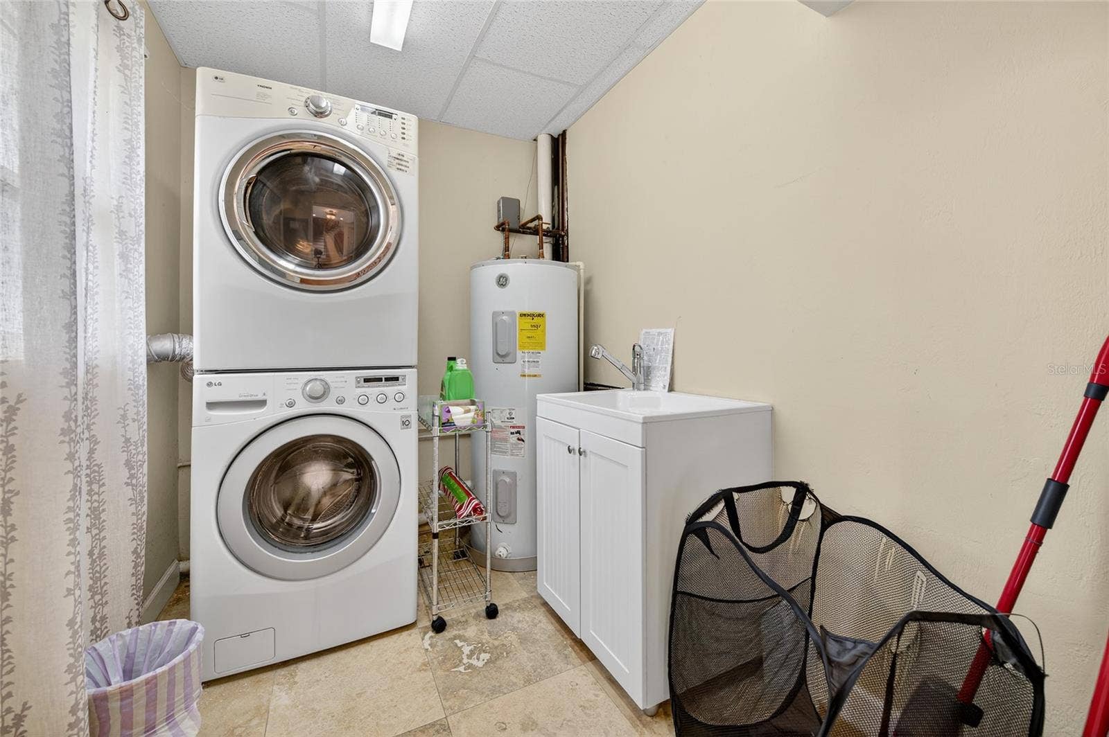 2904 S PENINSULA DR, Daytona Beach Shores, FL 32118 2904 S PENINSULA DR, Daytona Beach Shores, FL 32118