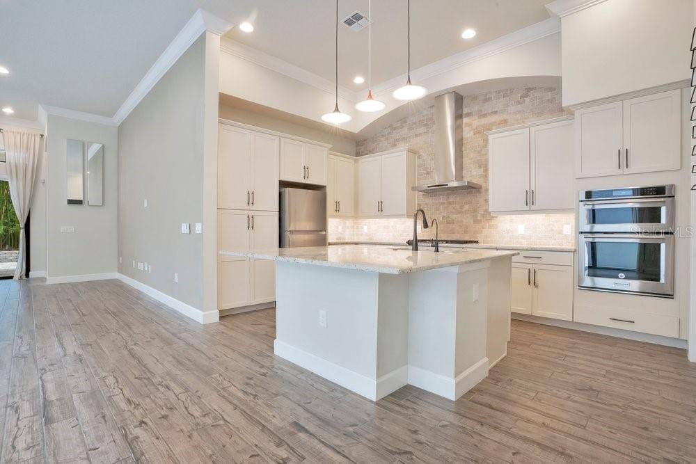 8394 VIA VITTORIA WAY, Orlando, FL 32819 8394 VIA VITTORIA WAY, Orlando, FL 32819