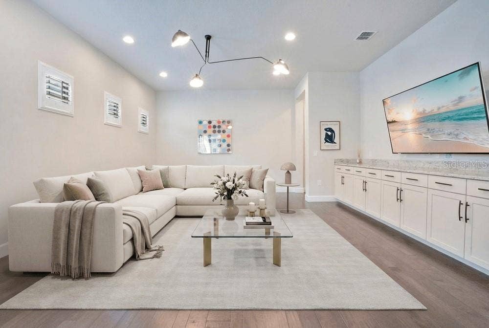 8394 VIA VITTORIA WAY, Orlando, FL 32819 8394 VIA VITTORIA WAY, Orlando, FL 32819
