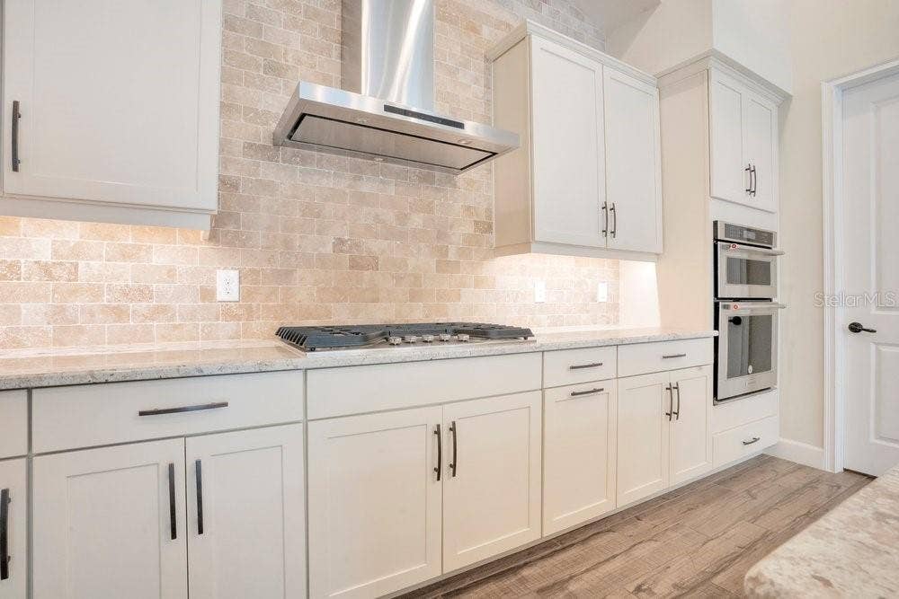 8394 VIA VITTORIA WAY, Orlando, FL 32819 8394 VIA VITTORIA WAY, Orlando, FL 32819