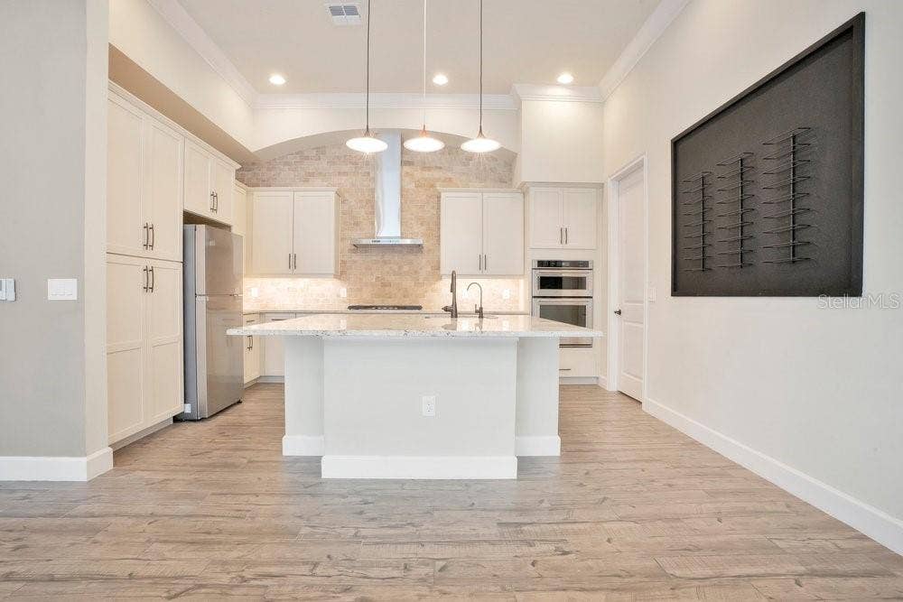 8394 VIA VITTORIA WAY, Orlando, FL 32819 8394 VIA VITTORIA WAY, Orlando, FL 32819