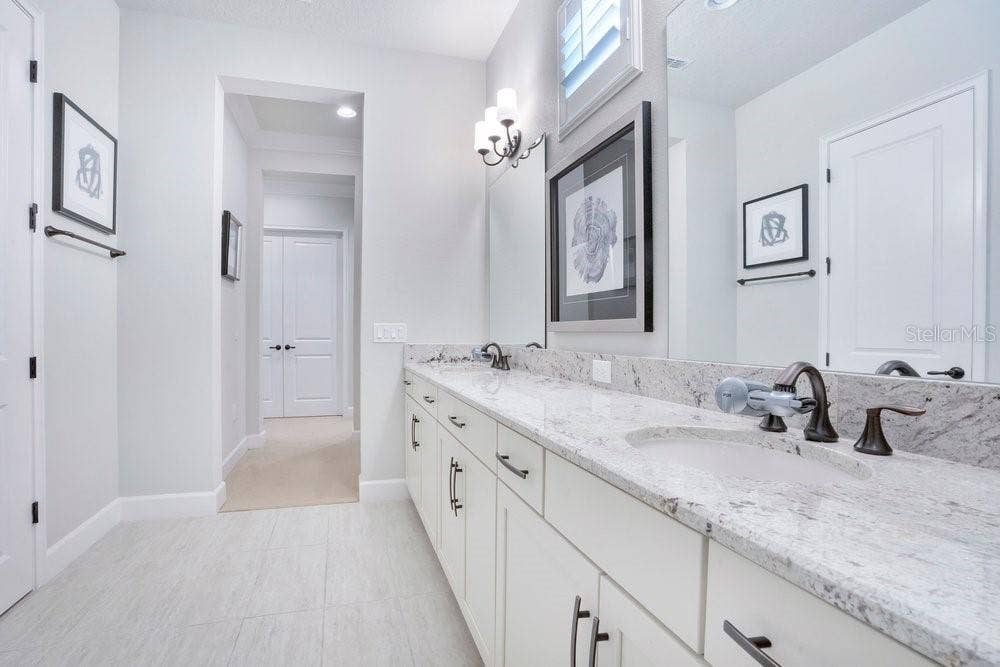 8394 VIA VITTORIA WAY, Orlando, FL 32819 8394 VIA VITTORIA WAY, Orlando, FL 32819
