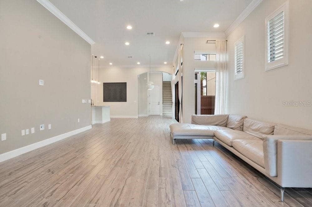 8394 VIA VITTORIA WAY, Orlando, FL 32819 8394 VIA VITTORIA WAY, Orlando, FL 32819