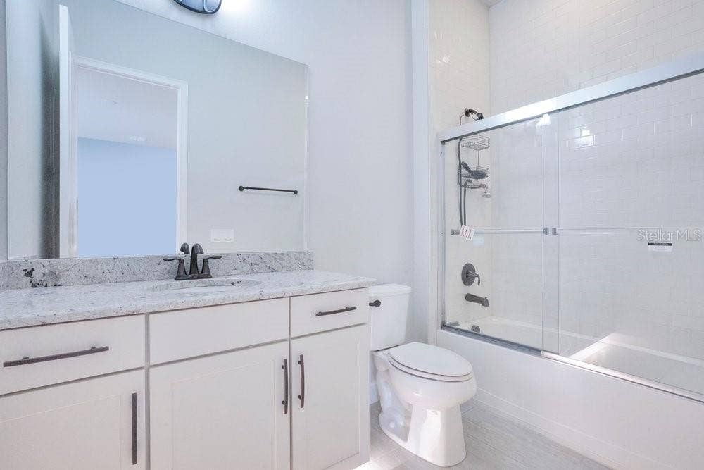 8394 VIA VITTORIA WAY, Orlando, FL 32819 8394 VIA VITTORIA WAY, Orlando, FL 32819