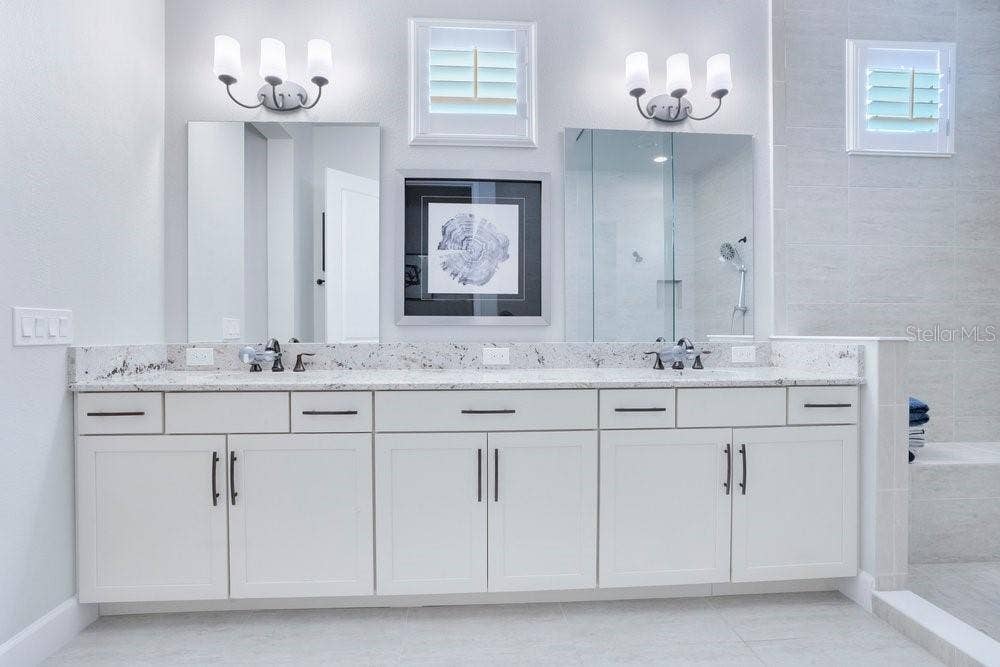 8394 VIA VITTORIA WAY, Orlando, FL 32819 8394 VIA VITTORIA WAY, Orlando, FL 32819