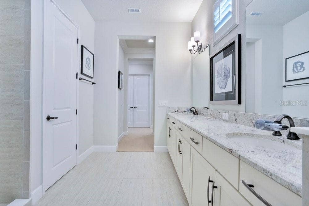 8394 VIA VITTORIA WAY, Orlando, FL 32819 8394 VIA VITTORIA WAY, Orlando, FL 32819
