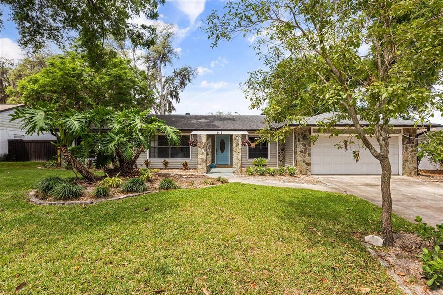 Property photo for 817 E HARBOUR COURT, Ocoee, FL