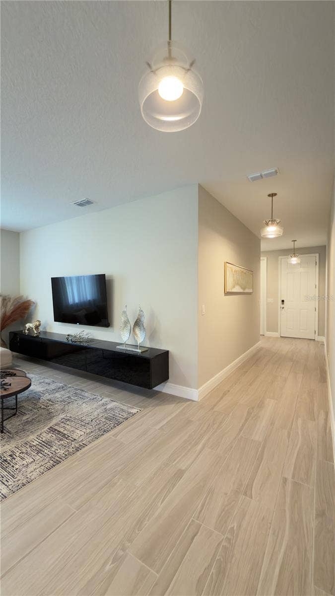 11243 PIXIE MANDARIN COURT, Winter Garden, FL 34787 11243 PIXIE MANDARIN COURT, Winter Garden, FL 34787