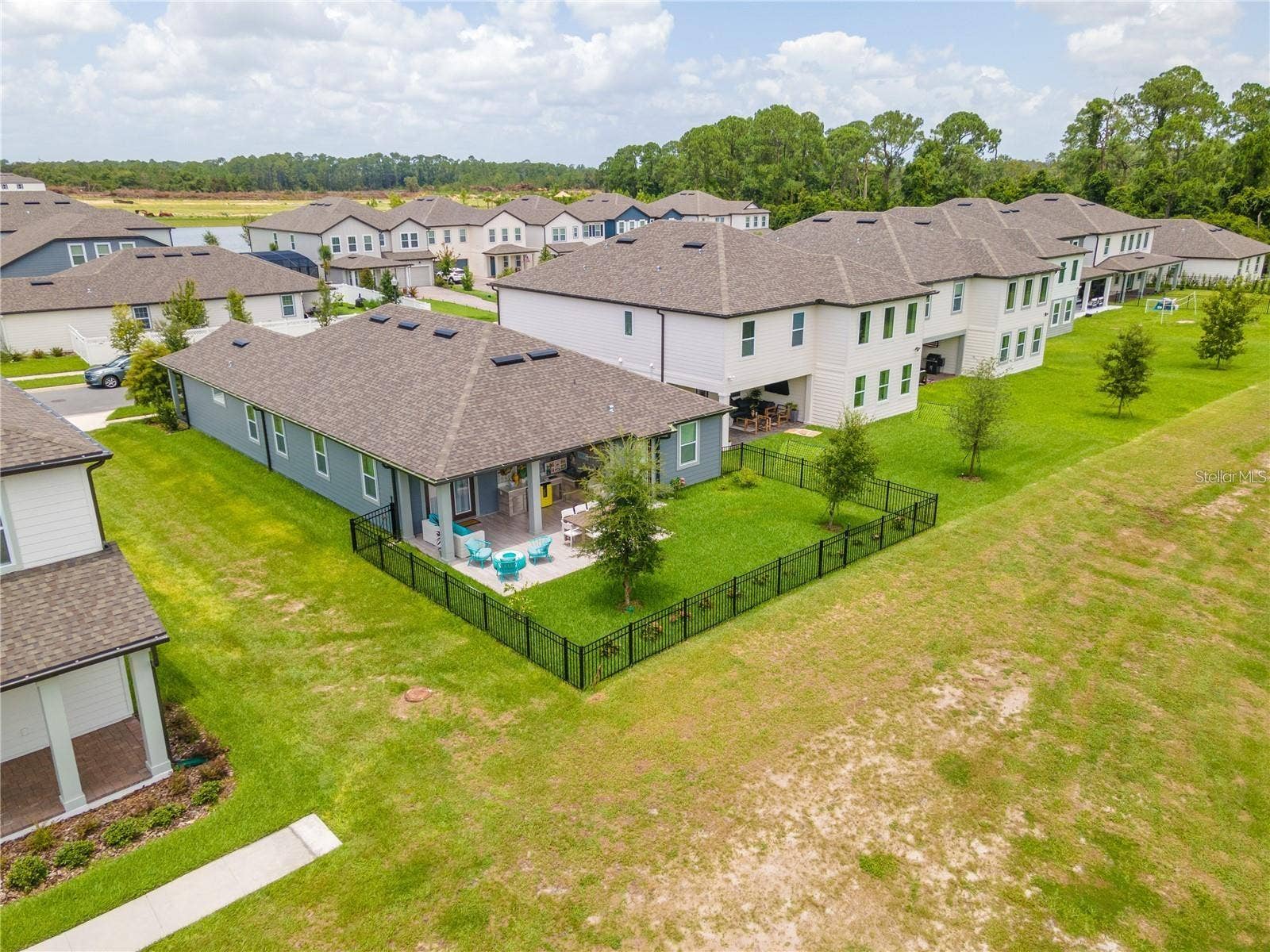 11243 PIXIE MANDARIN COURT, Winter Garden, FL 34787 11243 PIXIE MANDARIN COURT, Winter Garden, FL 34787