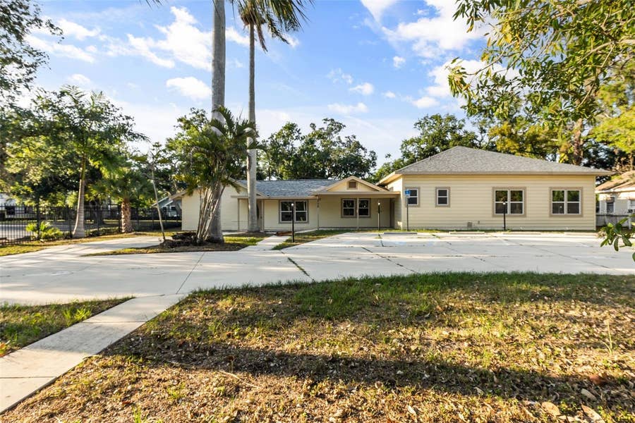 Property photo for 2726 6TH AVENUE W, Bradenton, FL