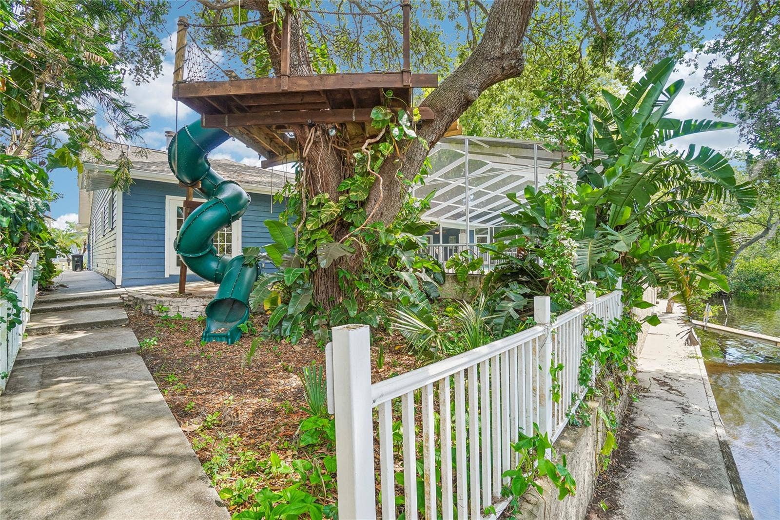 5609 EXECUTIVE DRIVE, New Port Richey, FL 34652 5609 EXECUTIVE DRIVE, New Port Richey, FL 34652