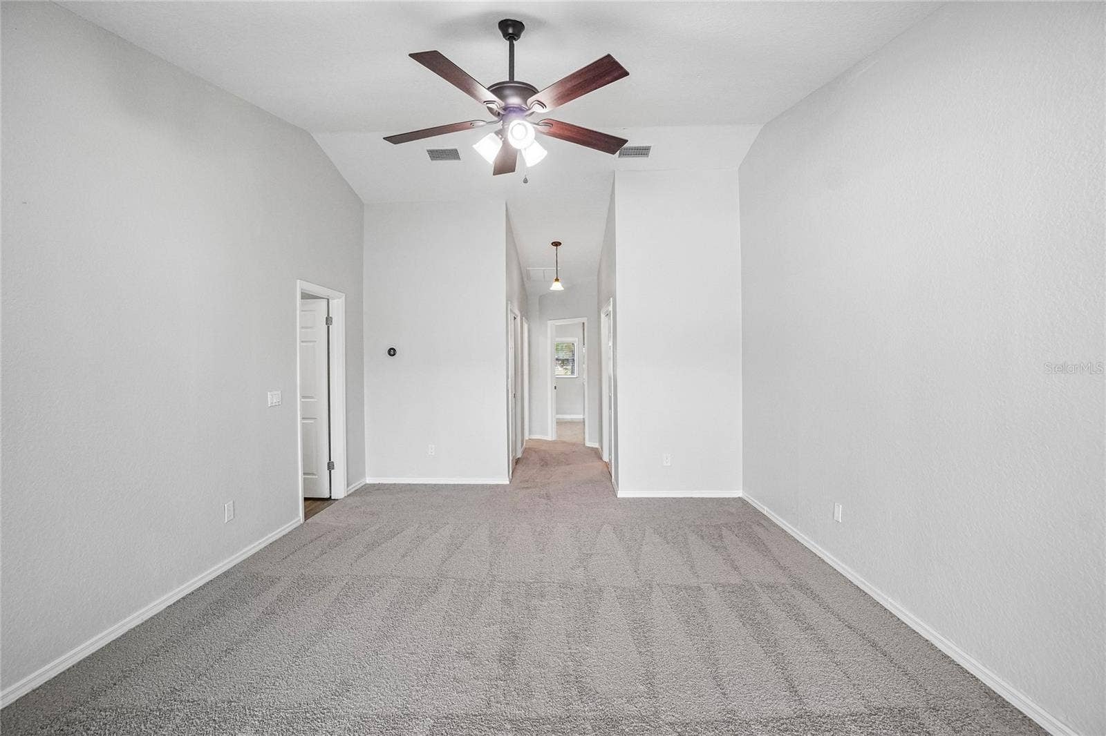 5609 EXECUTIVE DRIVE, New Port Richey, FL 34652 5609 EXECUTIVE DRIVE, New Port Richey, FL 34652