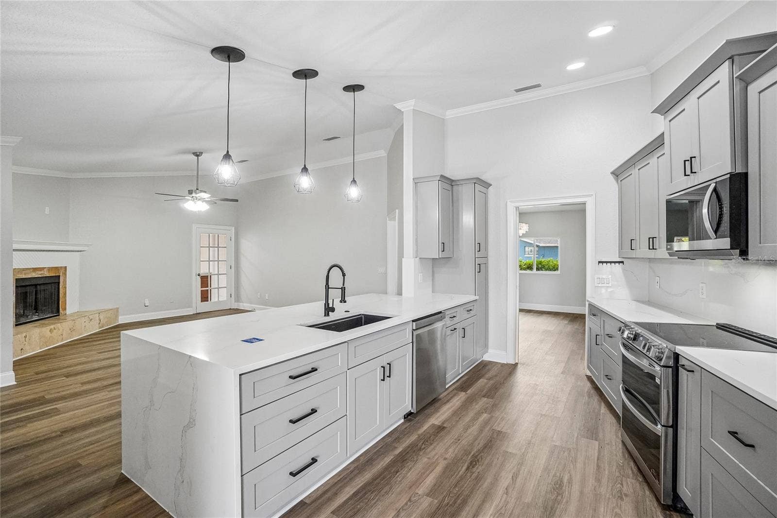 5609 EXECUTIVE DRIVE, New Port Richey, FL 34652 5609 EXECUTIVE DRIVE, New Port Richey, FL 34652