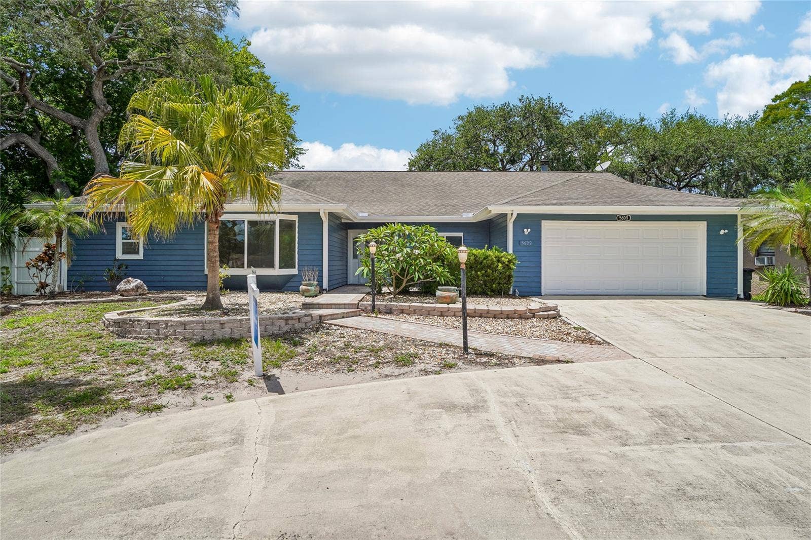 5609 EXECUTIVE DRIVE, New Port Richey, FL 34652 5609 EXECUTIVE DRIVE, New Port Richey, FL 34652