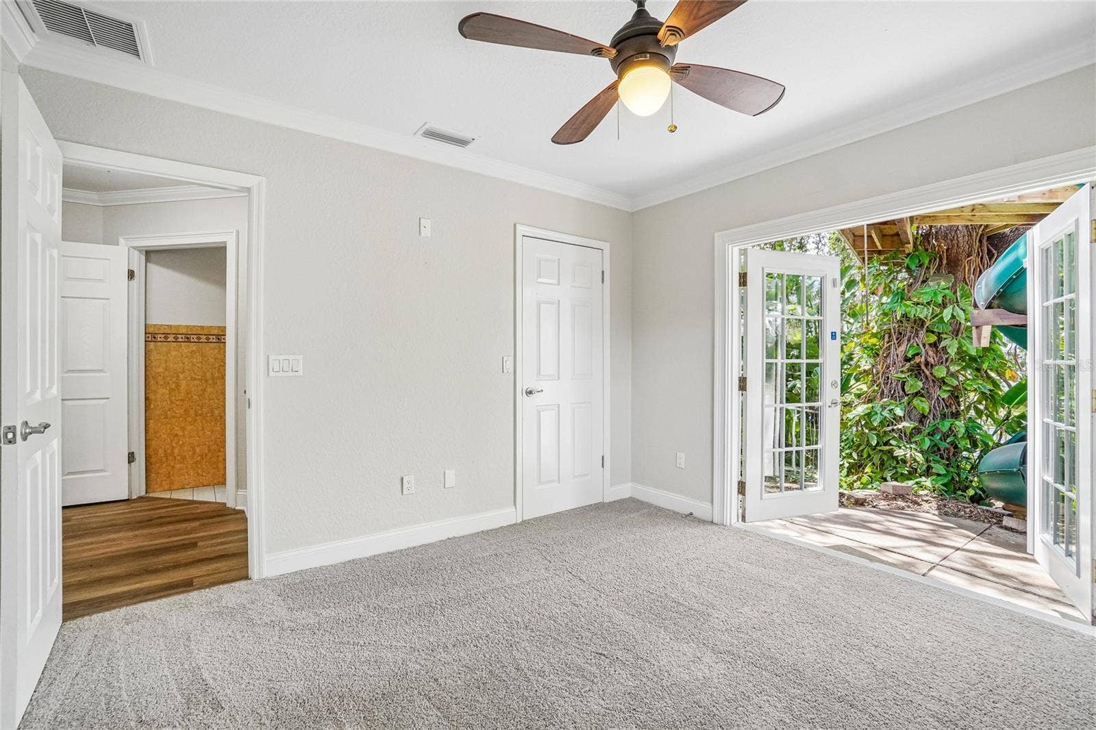 5609 EXECUTIVE DRIVE, New Port Richey, FL 34652 5609 EXECUTIVE DRIVE, New Port Richey, FL 34652