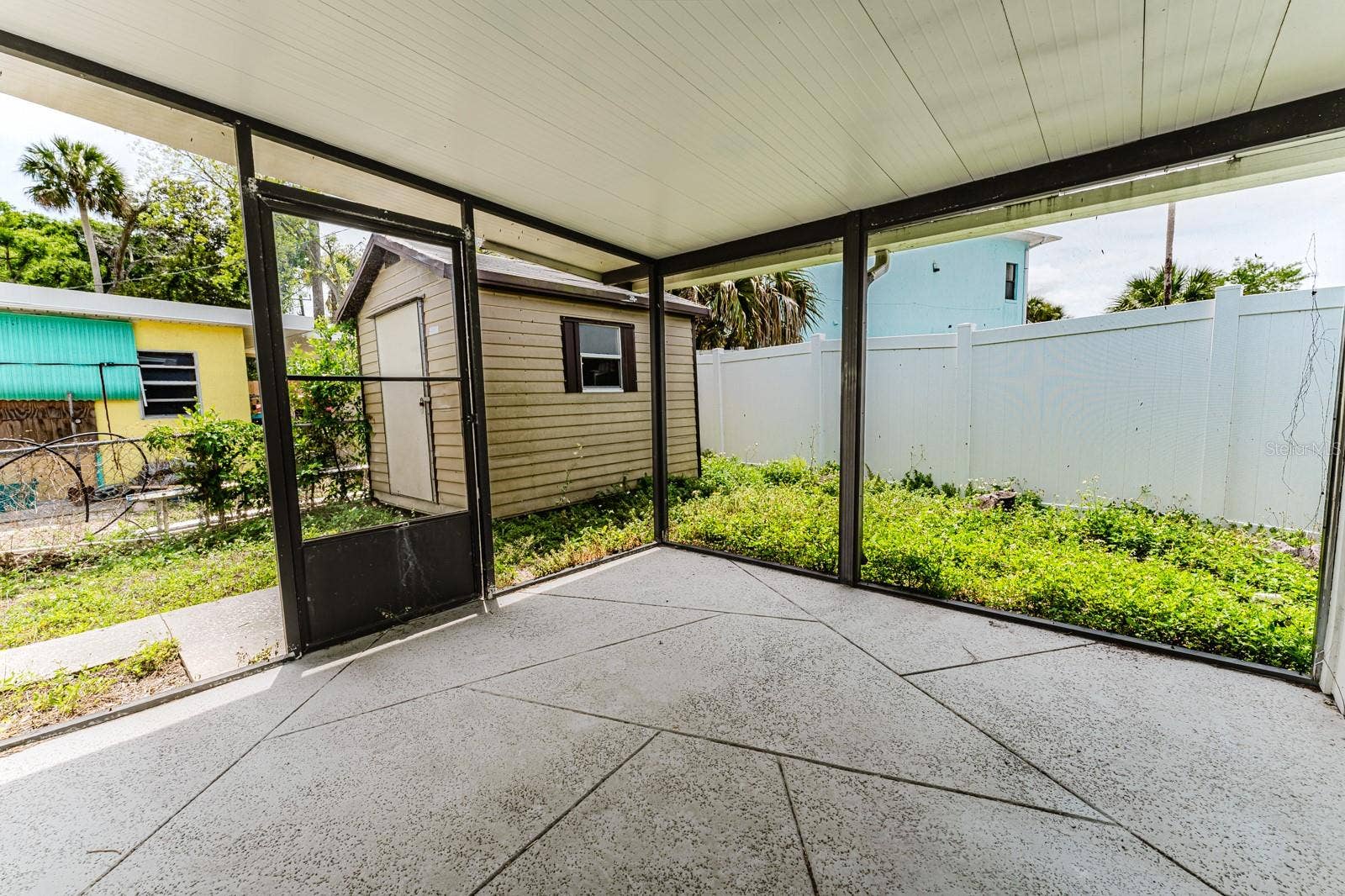 96 E BAYSHORE DRIVE, Port Orange, FL 32127 Screened porch