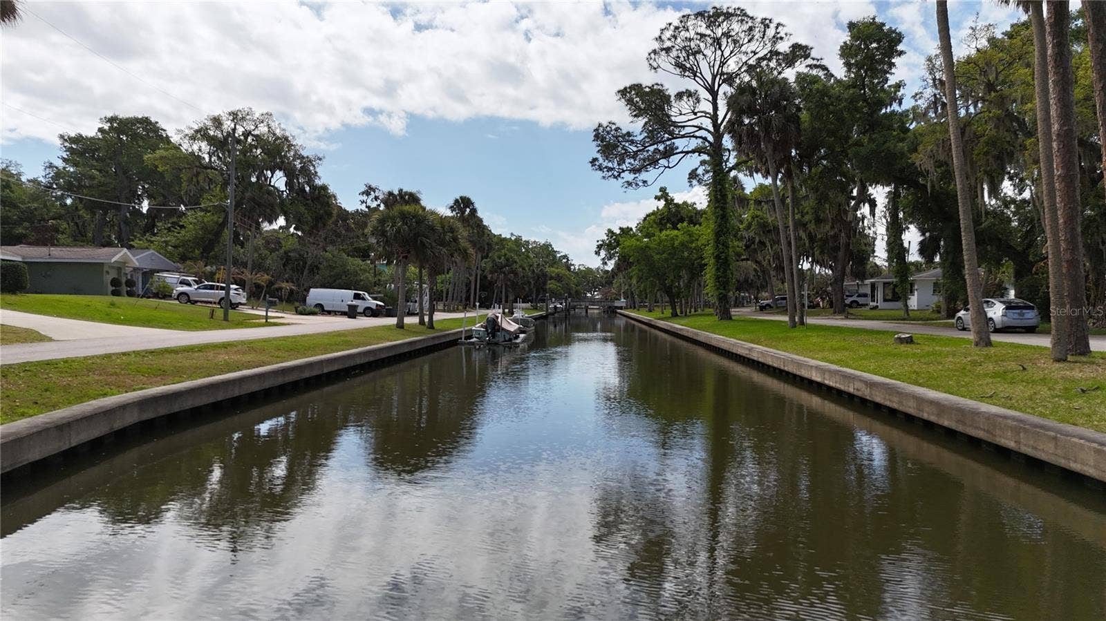96 E BAYSHORE DRIVE, Port Orange, FL 32127 Canal