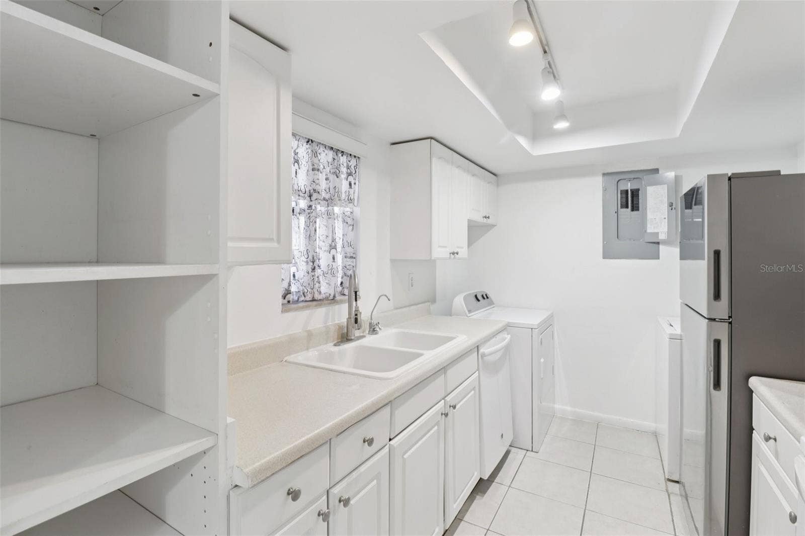 4369 AQUA VISTA DRIVE, #16-C, Orlando, FL 32839 4369 AQUA VISTA DRIVE, #16-C, Orlando, FL 32839