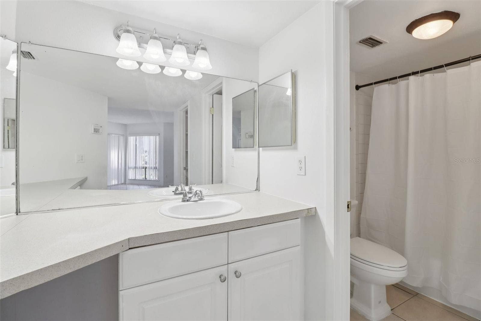 4369 AQUA VISTA DRIVE, #16-C, Orlando, FL 32839 4369 AQUA VISTA DRIVE, #16-C, Orlando, FL 32839