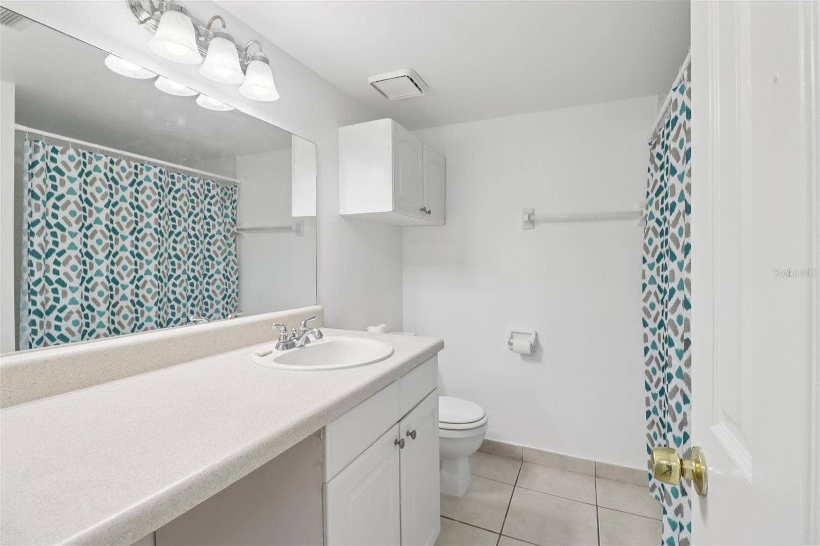 4369 AQUA VISTA DRIVE, #16-C, Orlando, FL 32839 4369 AQUA VISTA DRIVE, #16-C, Orlando, FL 32839