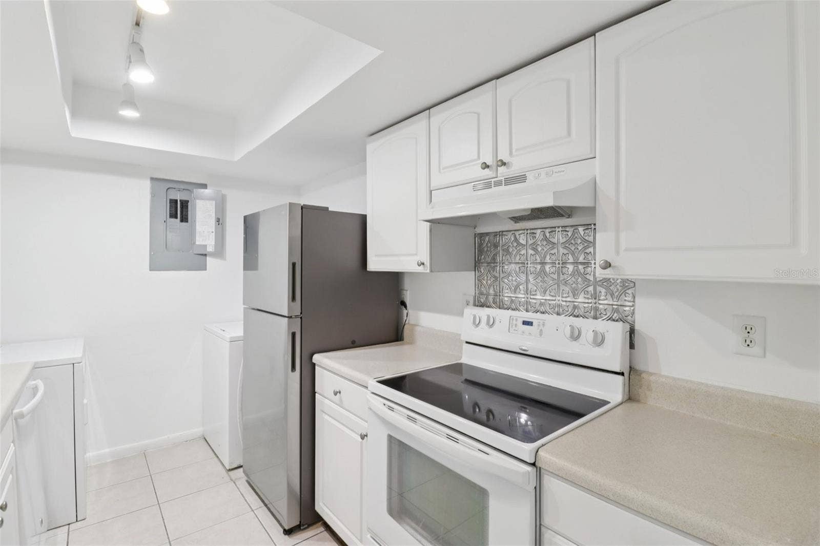 4369 AQUA VISTA DRIVE, #16-C, Orlando, FL 32839 4369 AQUA VISTA DRIVE, #16-C, Orlando, FL 32839