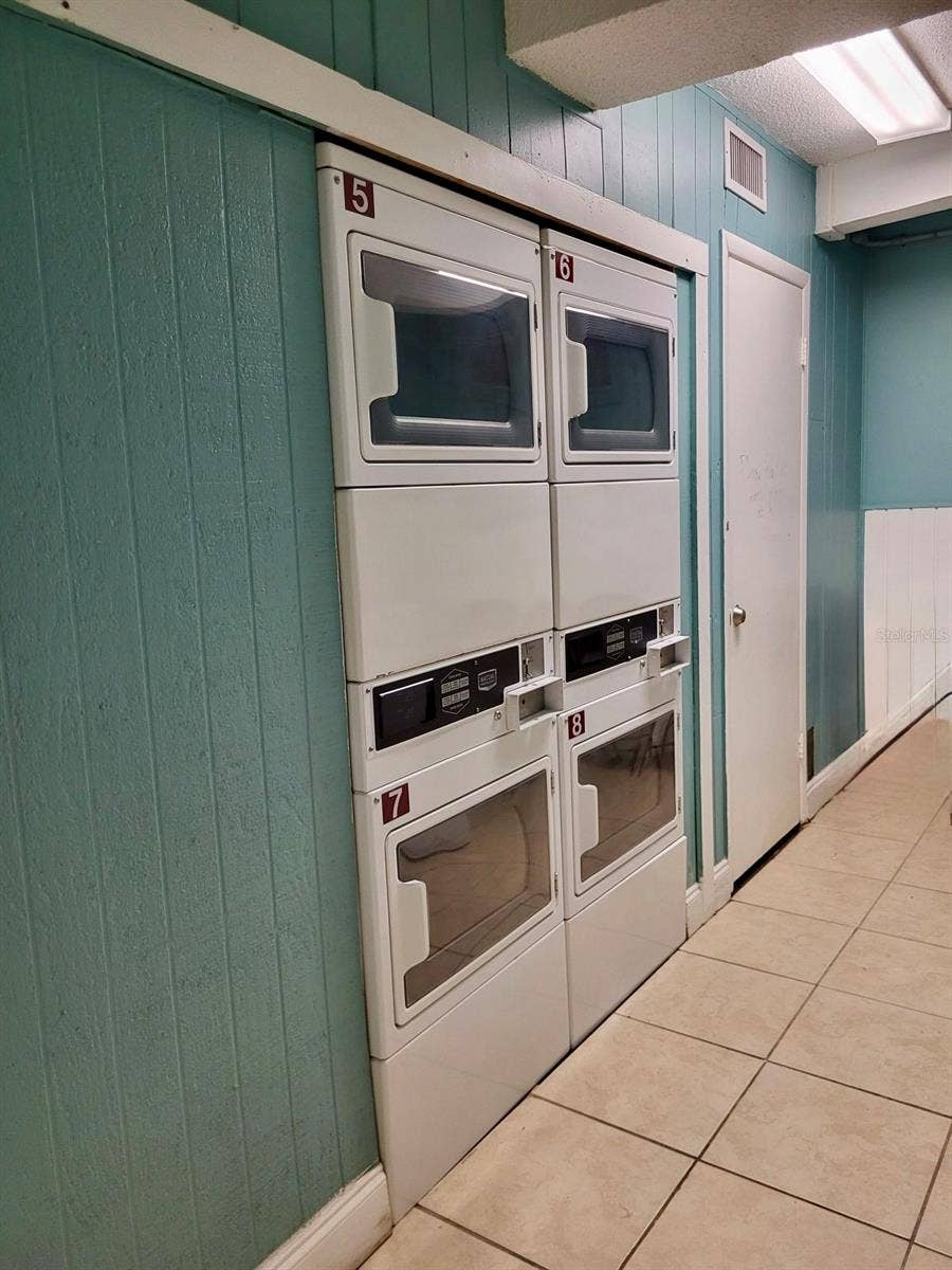 506 ORANGE DRIVE, #15, Altamonte Springs, FL 32701 Laundry facility